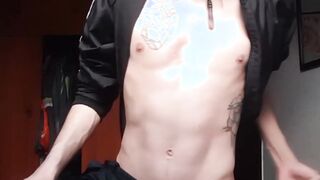 Tattooed amateur Latino jerks off himself until cumshot