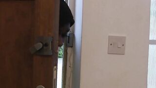 AGEDLOVE Lacey is surprised at home by a black worker who takes out his big black coc