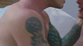 Famous podcaster anal fucks his fan on the sofa