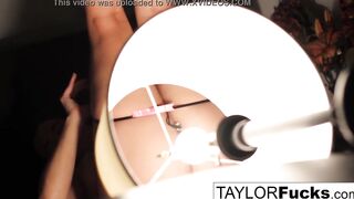 Taylor Vixen's hotel room masturbation