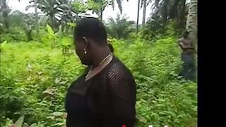 HE CAUGHT ME AND MY SIN SISTERZ INTO THE BUSH TRACK COMING BACK FROM THE NEXT VILLAGE AND HE PARADE US TO AN UNCOMPLETED BUILDING AND BANGED! US BLACK GIFT