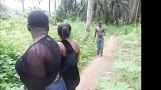 HE CAUGHT ME AND MY SIN SISTERZ INTO THE BUSH TRACK COMING BACK FROM THE NEXT VILLAGE AND HE PARADE US TO AN UNCOMPLETED BUILDING AND BANGED! US BLACK GIFT
