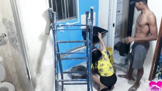 Gostosa chama encanador e acaba tomando no cu sem camisinha - Jhonn Corleone