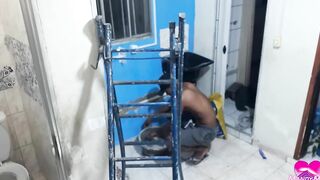 Gostosa chama encanador e acaba tomando no cu sem camisinha - Jhonn Corleone