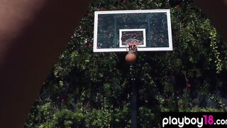 Smoking Hot all natural blondie Maggie Ross doing her daily workout