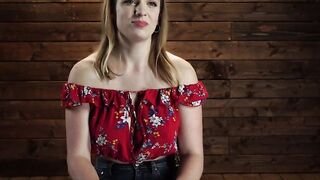 Blonde cums repeatedly on the fucking machine