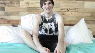 Young gay Kris Cloud masturbates vigorously after interview