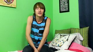Skinny homosexual Kyle Eldritch masturbates wearing socks