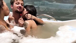 A Sweet & Bae Bathtub 3Some - Scarlett Taylor, Stephan & July two