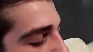 Smoking with my fratbro turns to cock sucking session