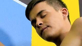 Young deviant Andy Taylor penetrated asshole with dildo