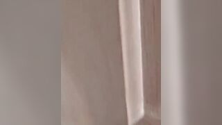 Uncharged live show Sultry brunette