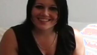 Cock sucking English slut Kaciee Marie cannot stop blowing