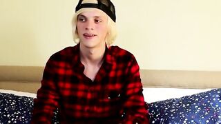 Twink blondie Kayden imparts his performance experience to everybody