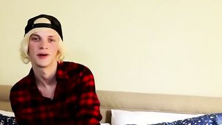 Twink blondie Kayden imparts his performance experience to everybody