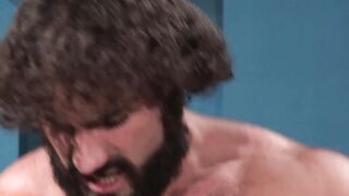 Blond muscular jock gets his hole banged by hairy hunk