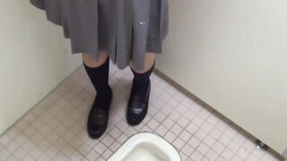 Japanese lady filmed by voyeur as she plays with herself