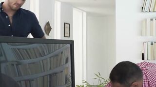 Big tits TS Eva Maxim analed by carpenters dick