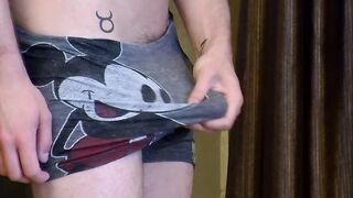 Solo jock in mickey mouse undies takes a hot bath for us