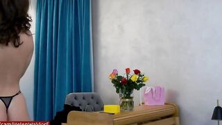 No-fee live show Sexiest Breast