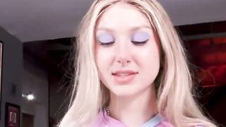 Bigtit POV Babe Sucking before Riding in Erotic Couple