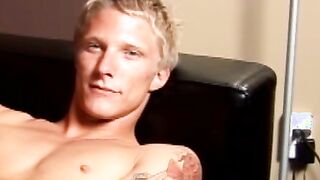 Tattooed Latino twink shows off his abs and masturbates solo