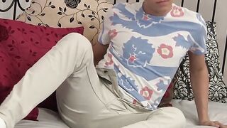 Adorable twink Chris sucked and barebacked vigorously