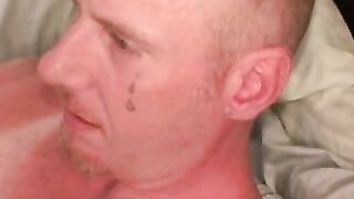Tattooed guy shows off his buff body before tugging his meat