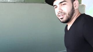 On the spitroasted bitch a Colombian straight stud cums