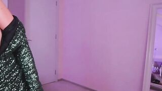 Brunette babe on cam Relationship Counseling on request Hoe 2