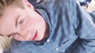 Hot twink jizzes while getting without any protection by stepbro