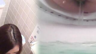 Unaware Japanese chicks pee while being secretly recorded