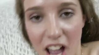 Live brunette model Curvy Natural Tits