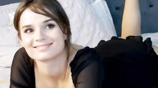 Brunette sensation Natural Sexy Tits