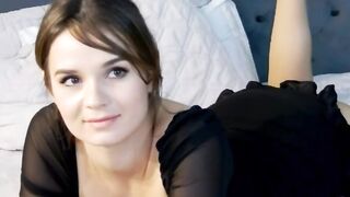 Brunette sensation Natural Sexy Tits