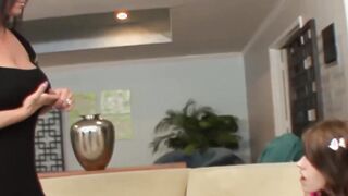 Stepmother seduces and pleases the young hottie verbally