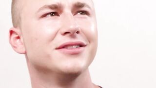 Muscular homosexual feeds cock to jock before bareback