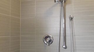 Big tits tranny Venus Lux jerks off while washing herself