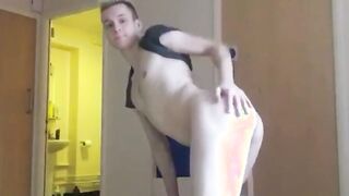 Cute jock with a perfect ass solo masturbates and cums