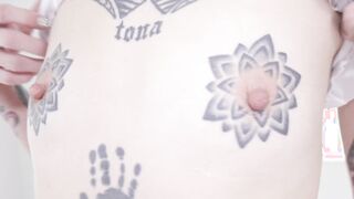 Ultra horny Emo babe screaming out orgasms!