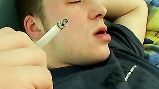 Intoxicatingly sensual smoke with mouthfucking session