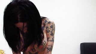 BITCH!! YOU STOLE MY TINDER DATE - MEGAN INKY AND AMINA DANGER - POV