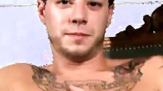 Amateur homo with sweet tattoos masturbates his big dick