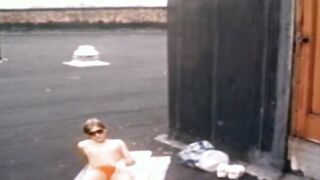Stud pulls on his dick until it ejects with a lot of cum