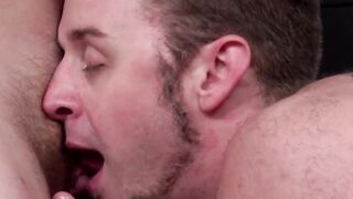 Alluring Luke Hudson seduces jock Chad Taylor for his dick