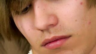 Talked with gay person toys his butt and jerks his dick solo