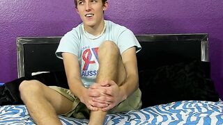 Before fucking himself in the ass a college bro conducted an interview