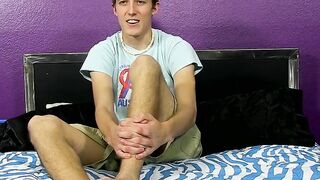 Before fucking himself in the ass a college bro conducted an interview