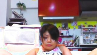 Live cam with Japanese babe shaving off her pubes for us