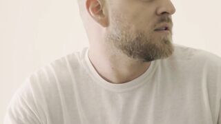 No screw meeting between studly light stepdad and his